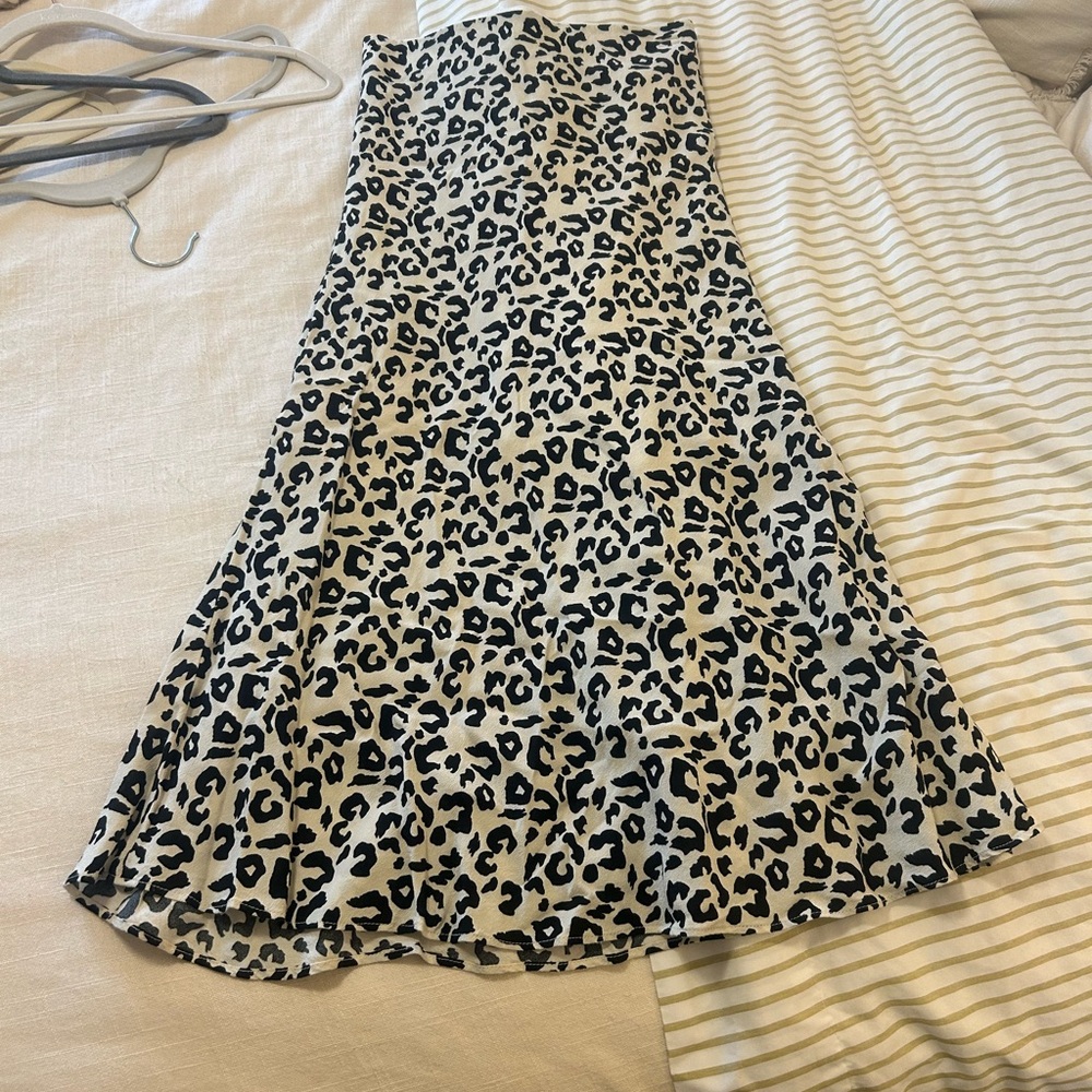 Leith XS leopard bias cut midi skirt